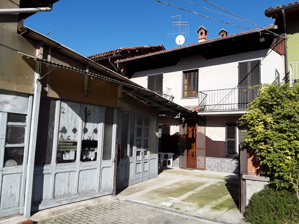 CASA CON LABORATORIO