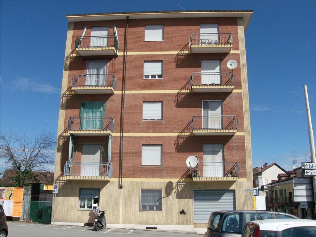 CENTRO PAESE, PIANO TERRA