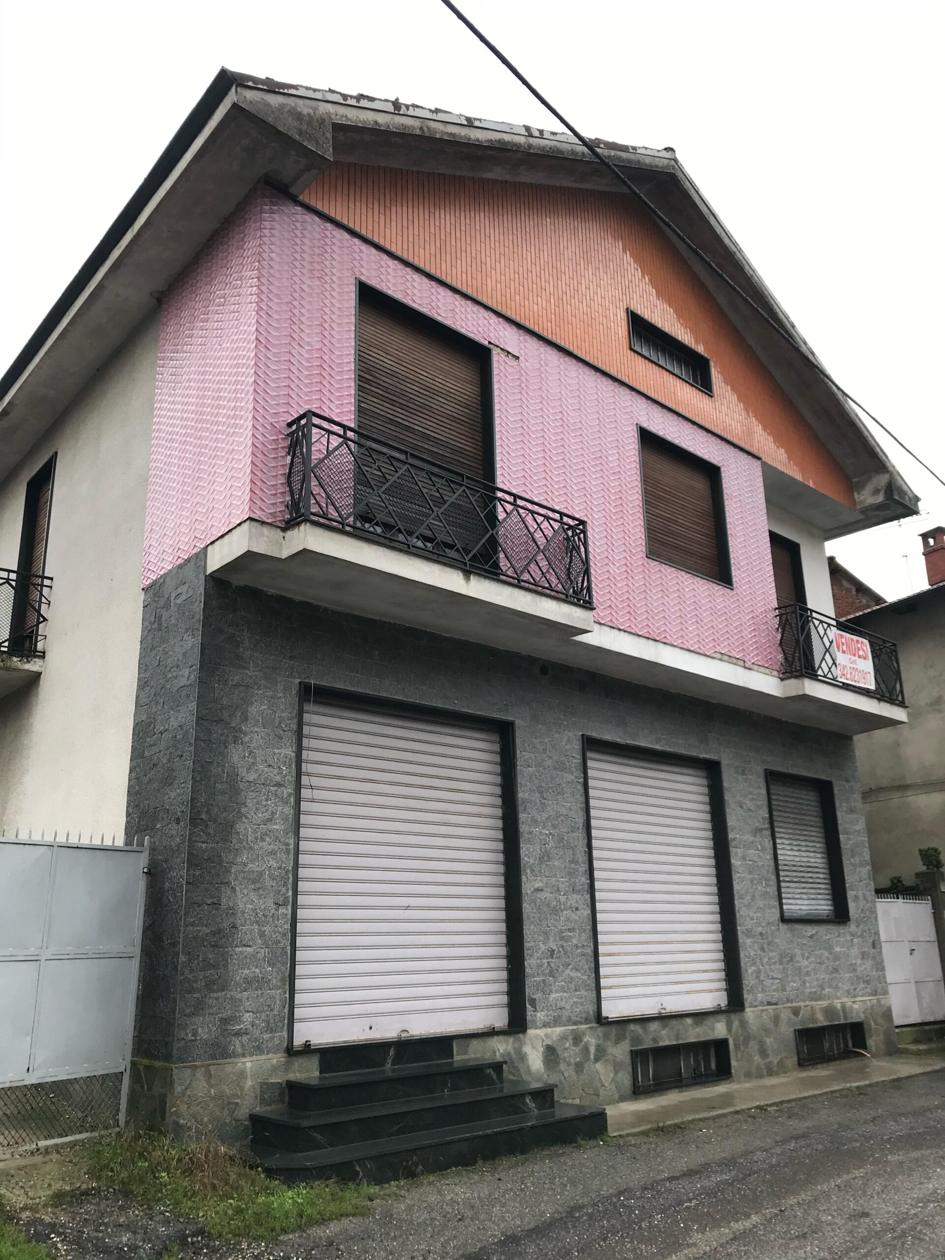 AMPIA METRATURA, POSSIBILI MOLTEPLICI DESTINAZIONI